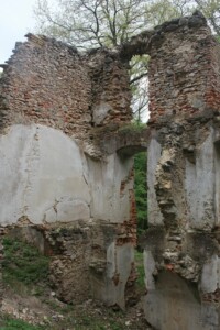 PRVÁ ČASŤ: porovnávačky PRED a PO. Kláštor pred.